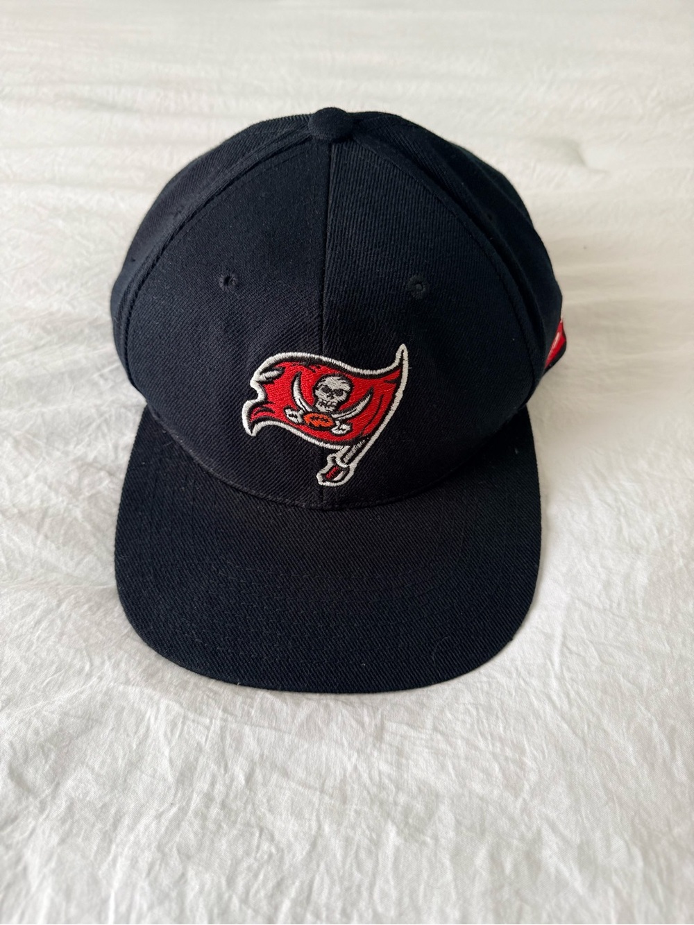 NFL Black Tampa Bay Buccaneers Flag Logo Baseball Cap